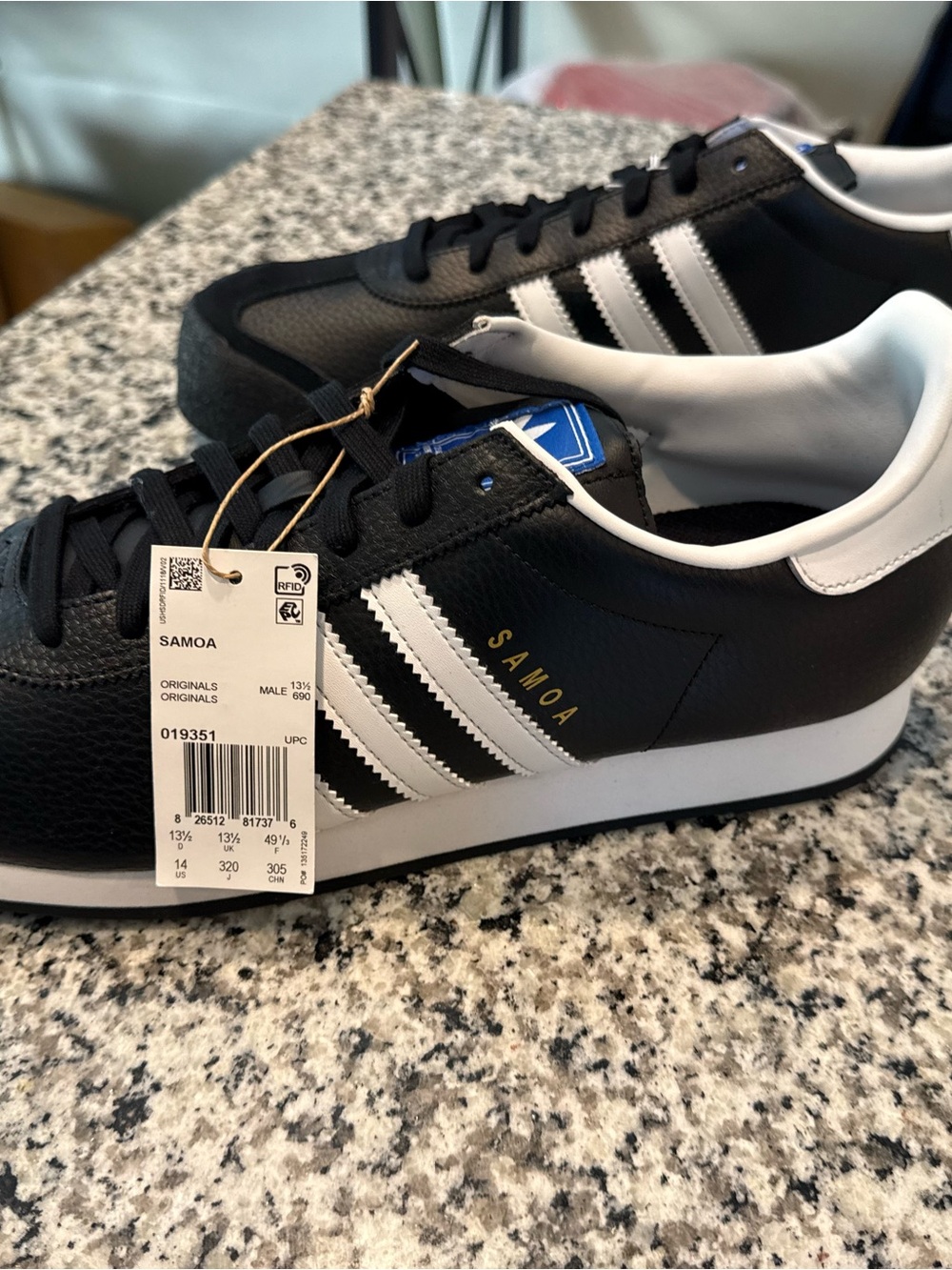 adidas Samoa Men's Black and White Retro Trainer